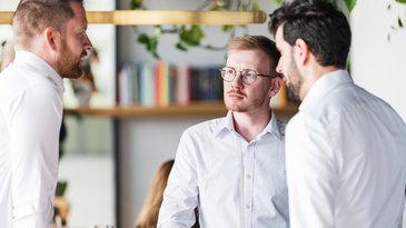 Team T&O 3 Berater im Gespräch